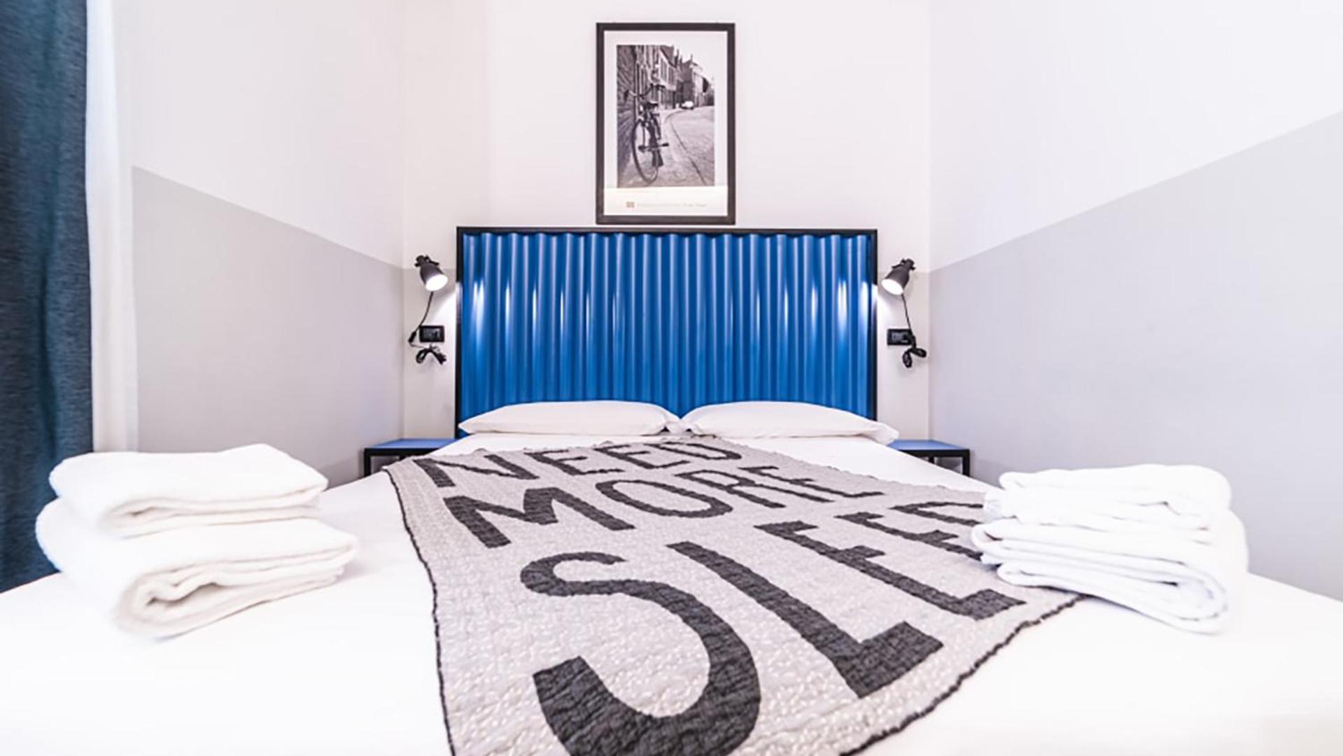 Yellowsquare Albergue